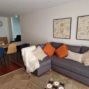 Cristinas 2 Bedroom Apartament