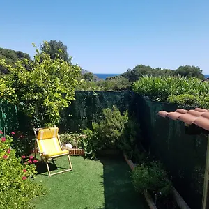 https://leden-de-fontsainte.fr-provencehotel.com